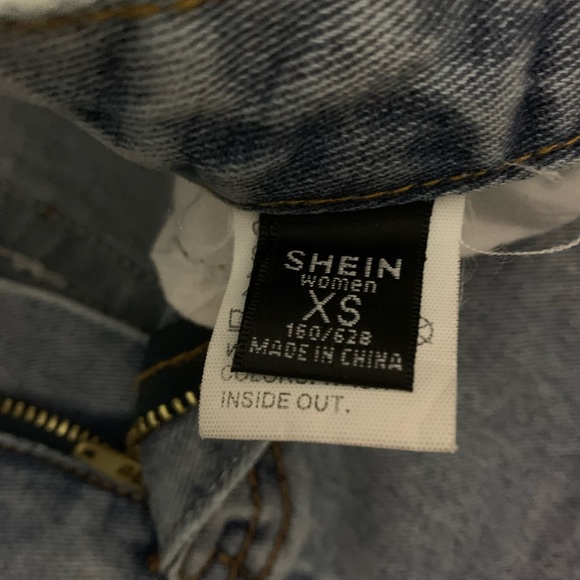 Light wash denim shorts from Shein - Picture 5 of 5